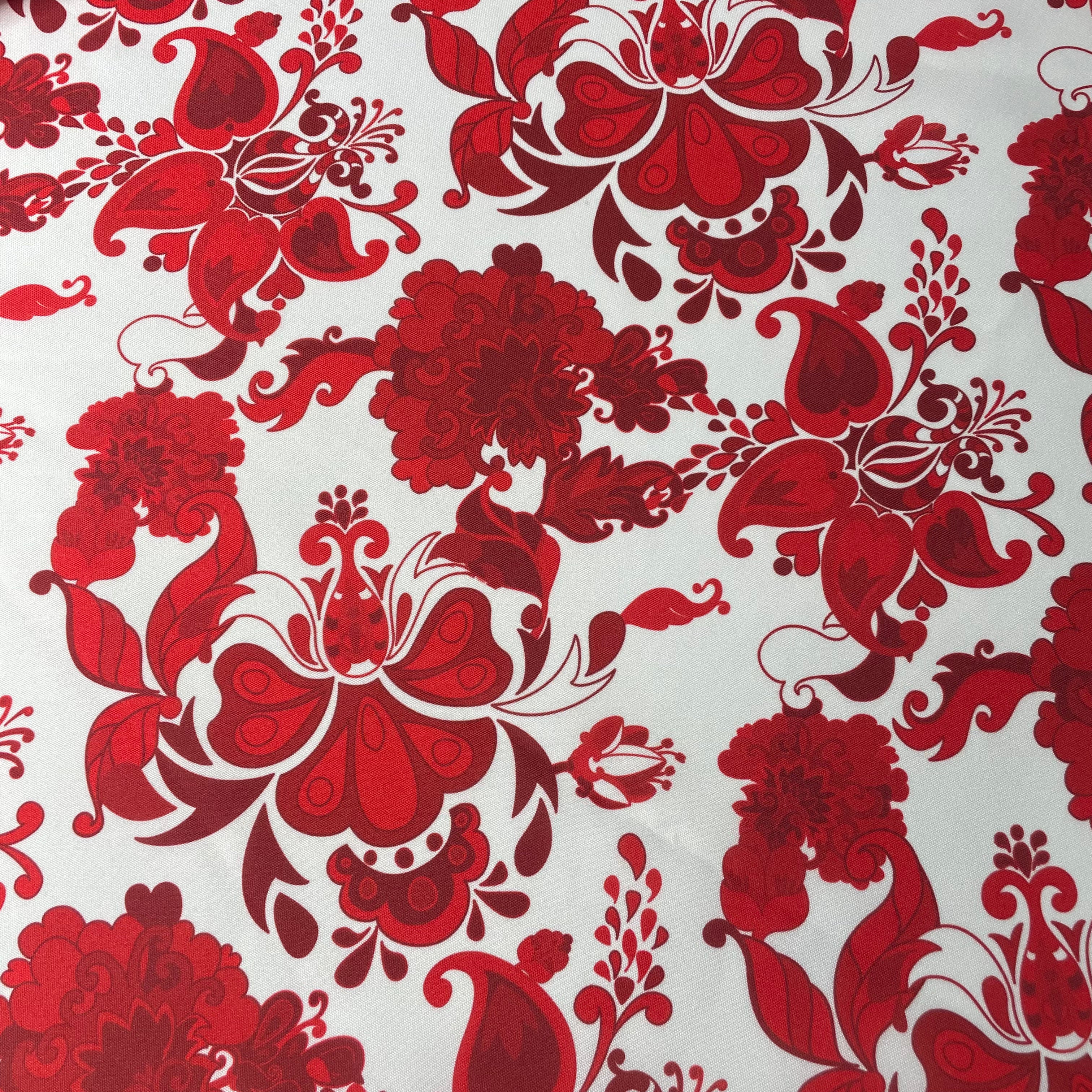 Oxford Digital Folk Paisley Vermelho Fundo branco