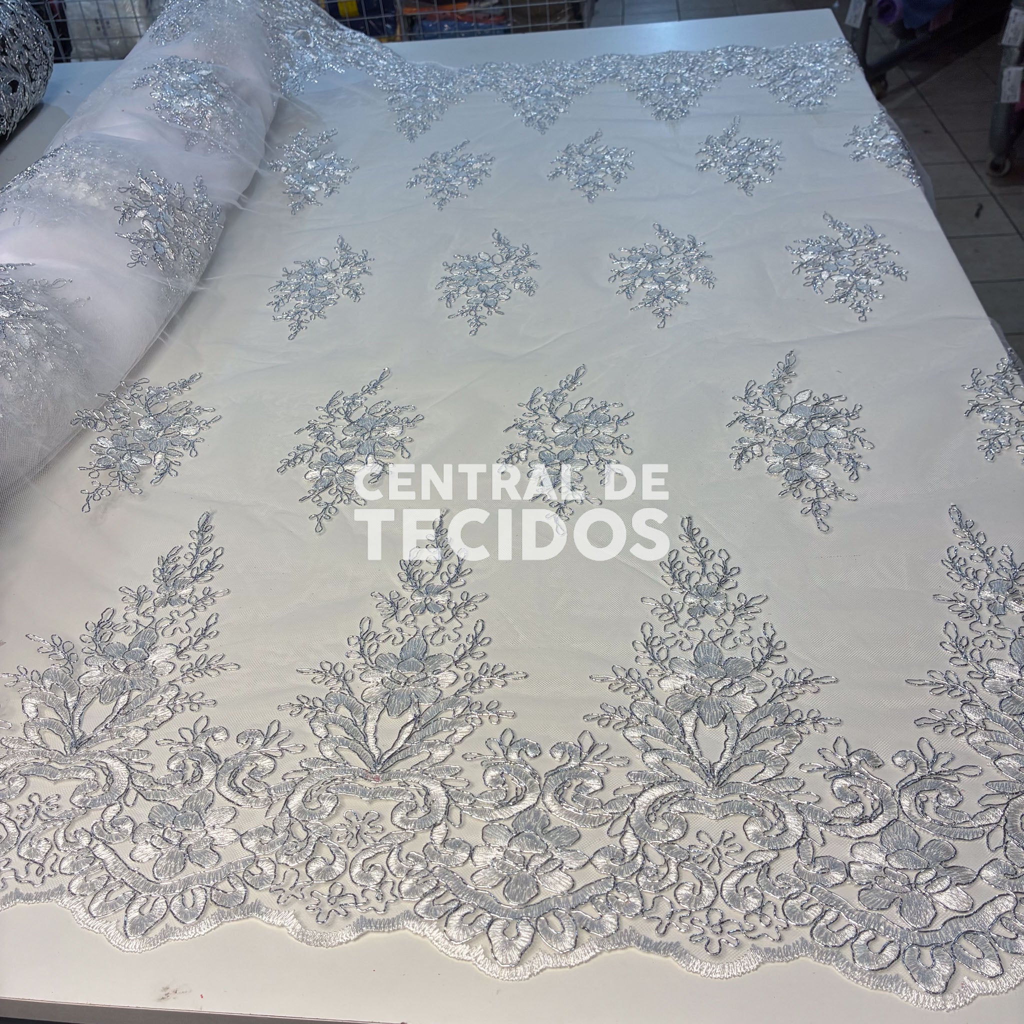 Tule Bordado Metalic Branco com Prata