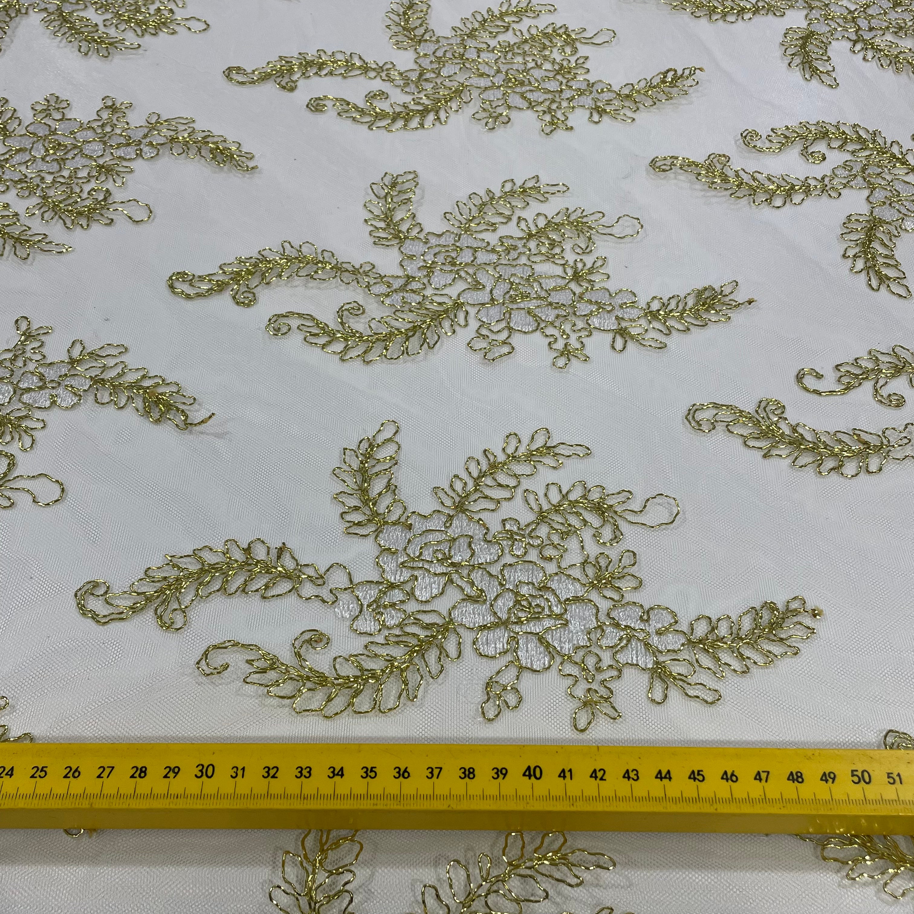 Tule Bordado Metalic Branco e Dourado