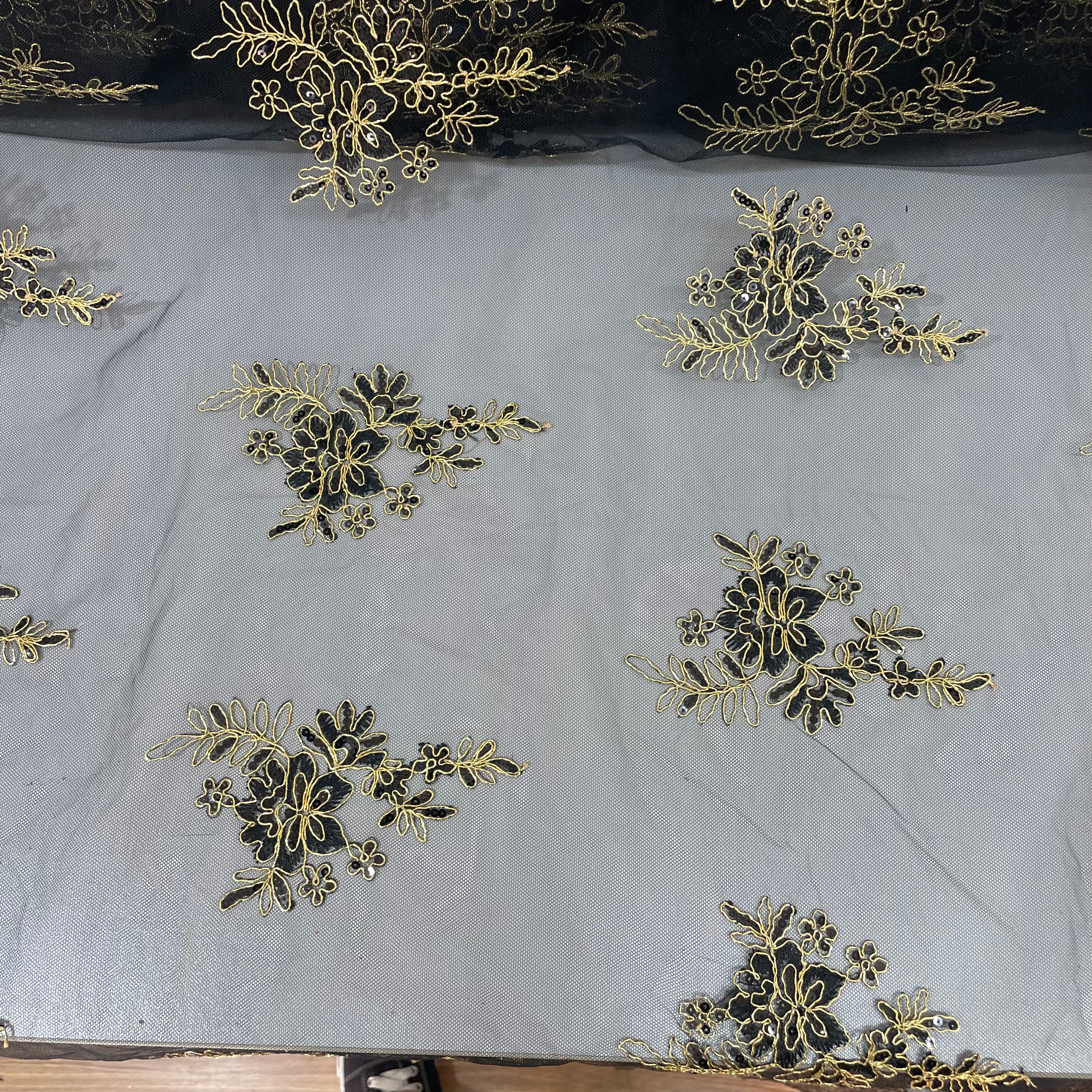 Tule Bordado Metálico GODESS 668 Preto e Dourado
