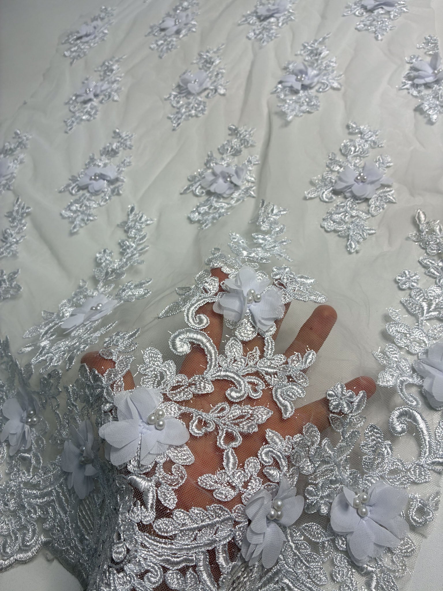 Tule Bordado Noiva 3D Branco - Comprimento: 0,45m X Largura: 1,38m