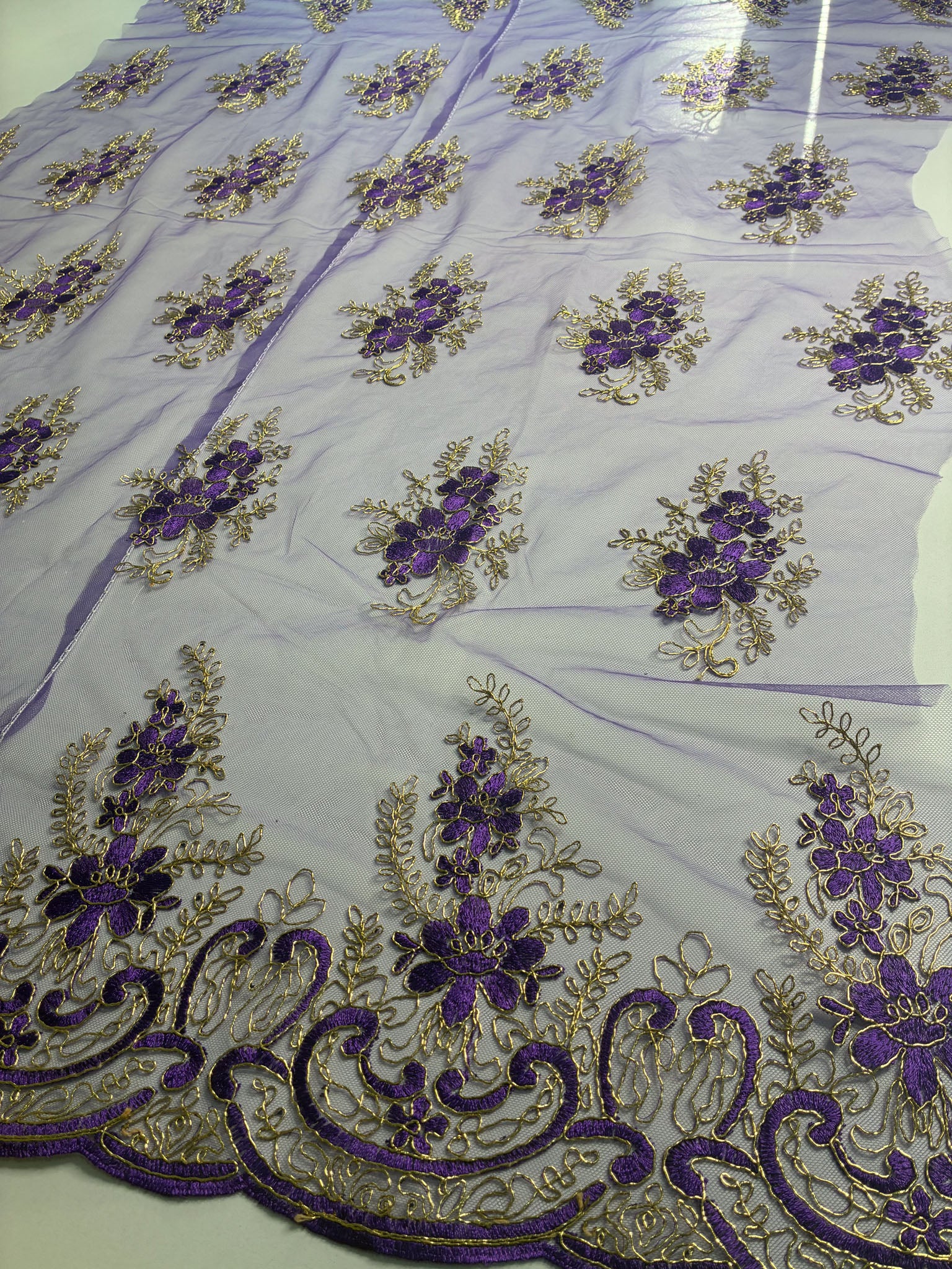 Tule Bordado Metalic Roxo - Comprimento: 0,95m X Largura: