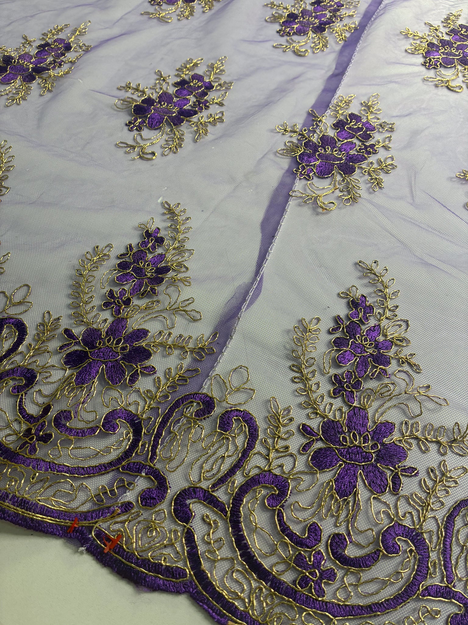 Tule Bordado Metalic Roxo - Comprimento: 0,95m X Largura:
