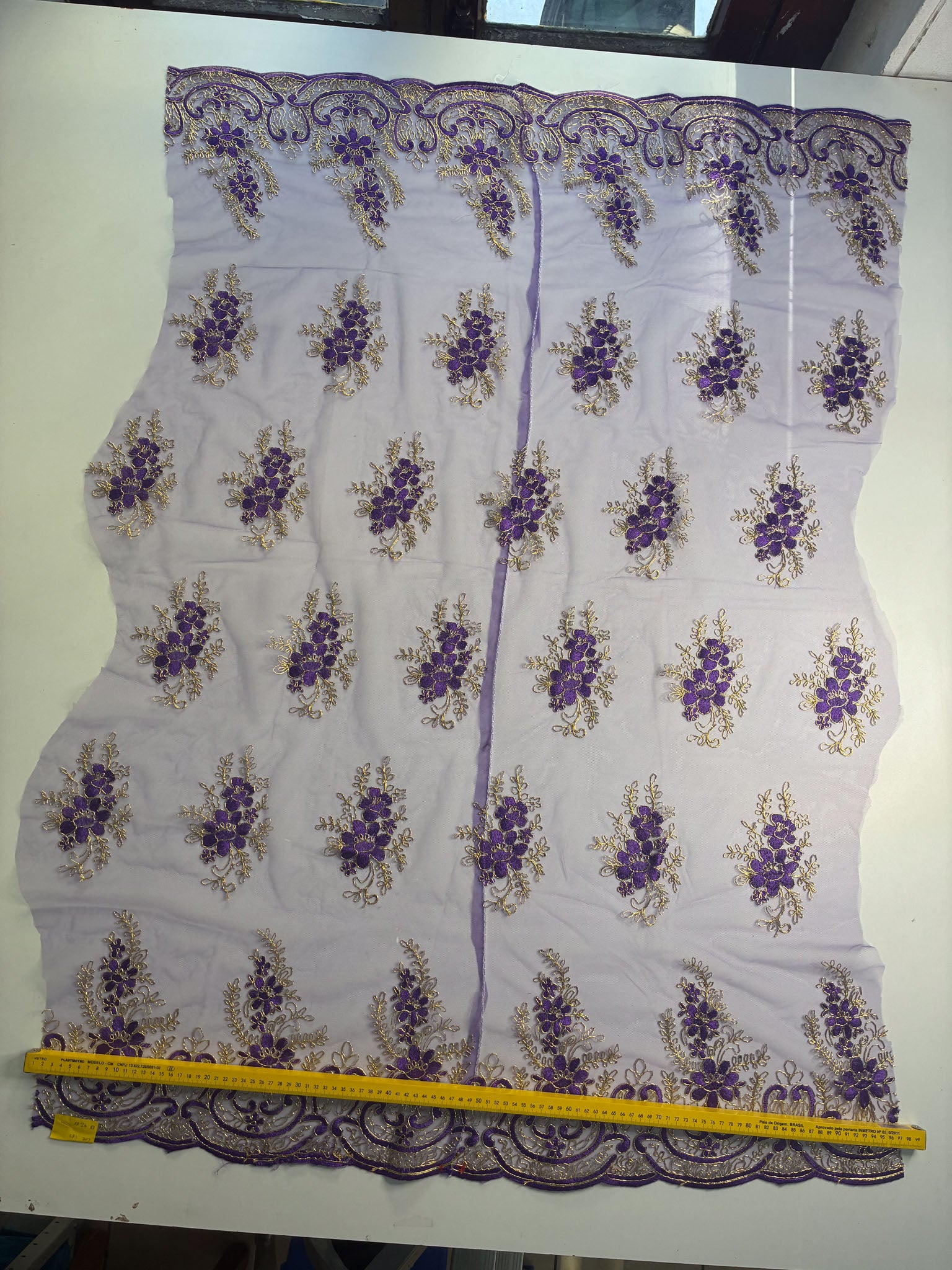 Tule Bordado Metalic Roxo - Comprimento: 0,95m X Largura: