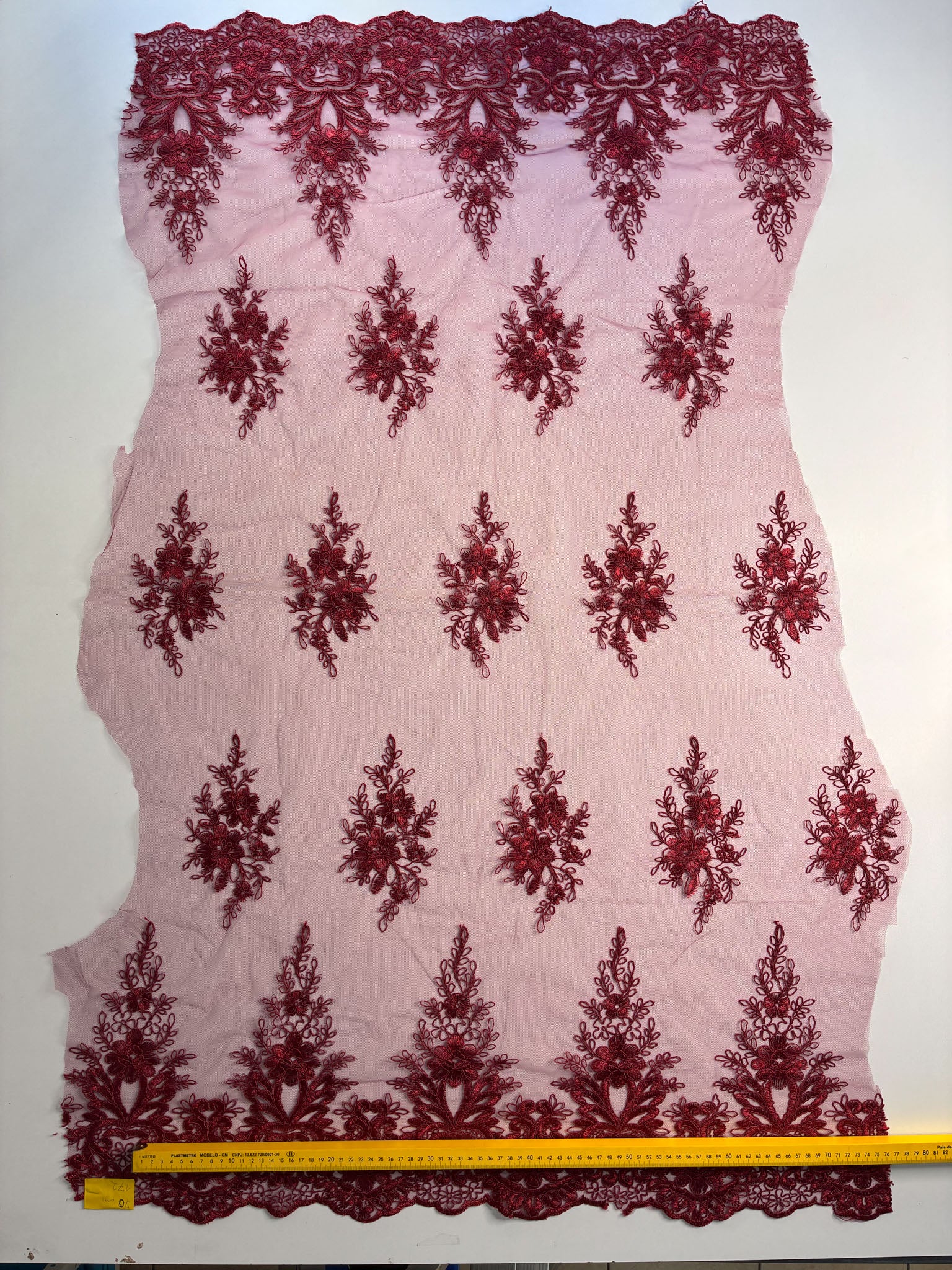 Tule Bordado Liveruby Marsala - Comprimento: 0,70m X Largura: 1,38m