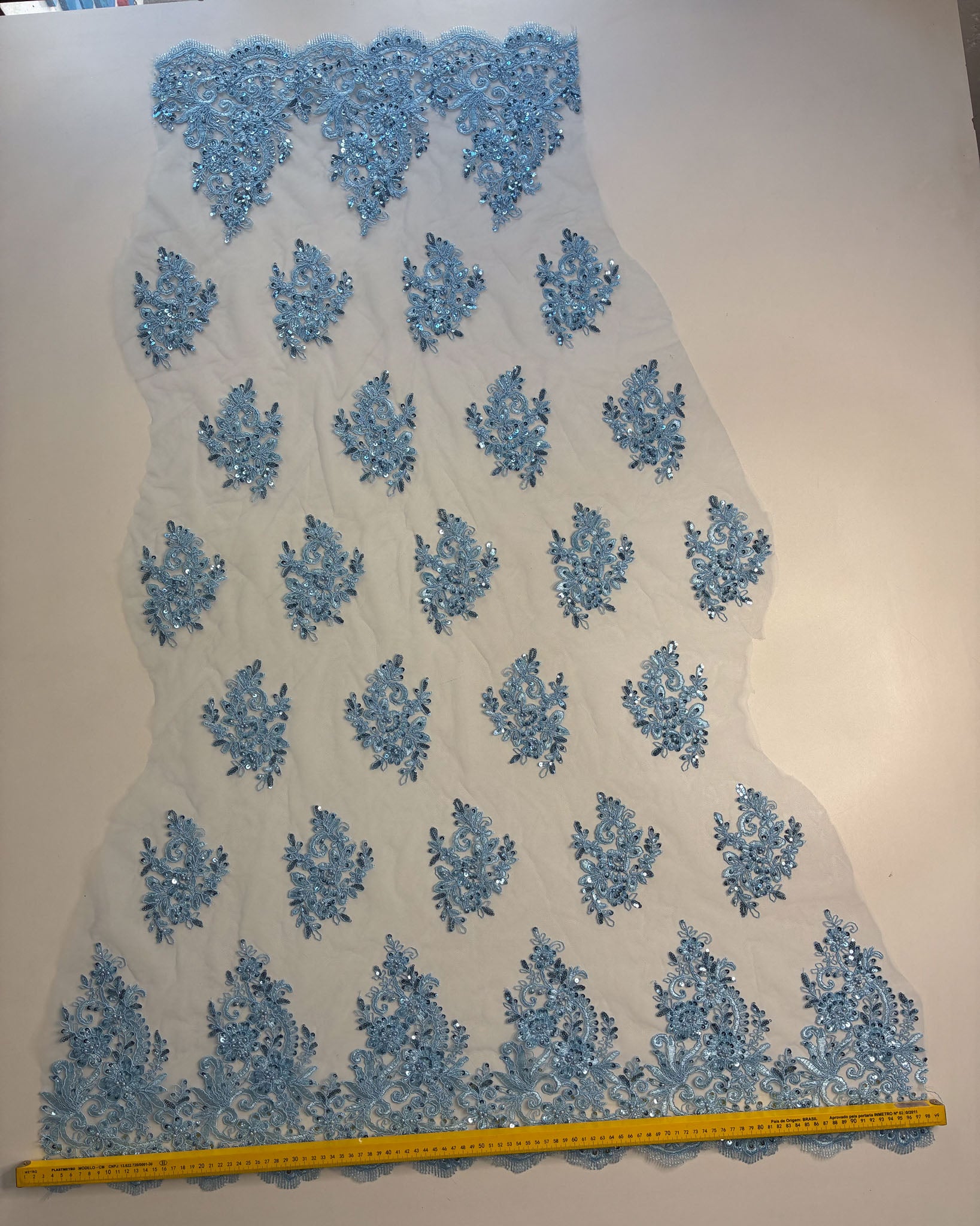 Tule Bordado Pedraria Venus Azul Serenity - Comprimento 70cm x Largura 1,38m