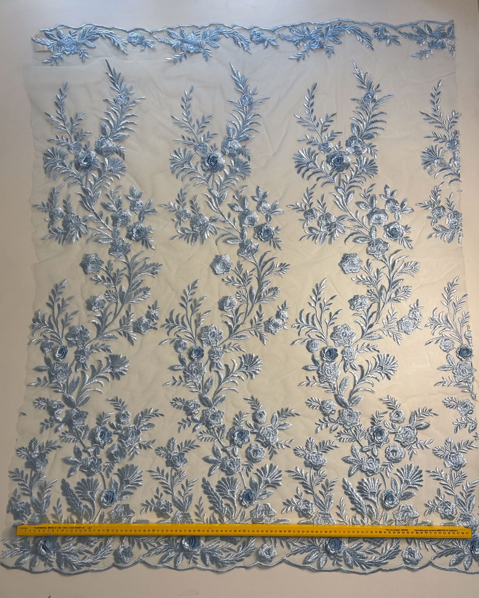 Tule Bordado London Azul Claro - Comprimento 1,00m X Largura: 1,38m