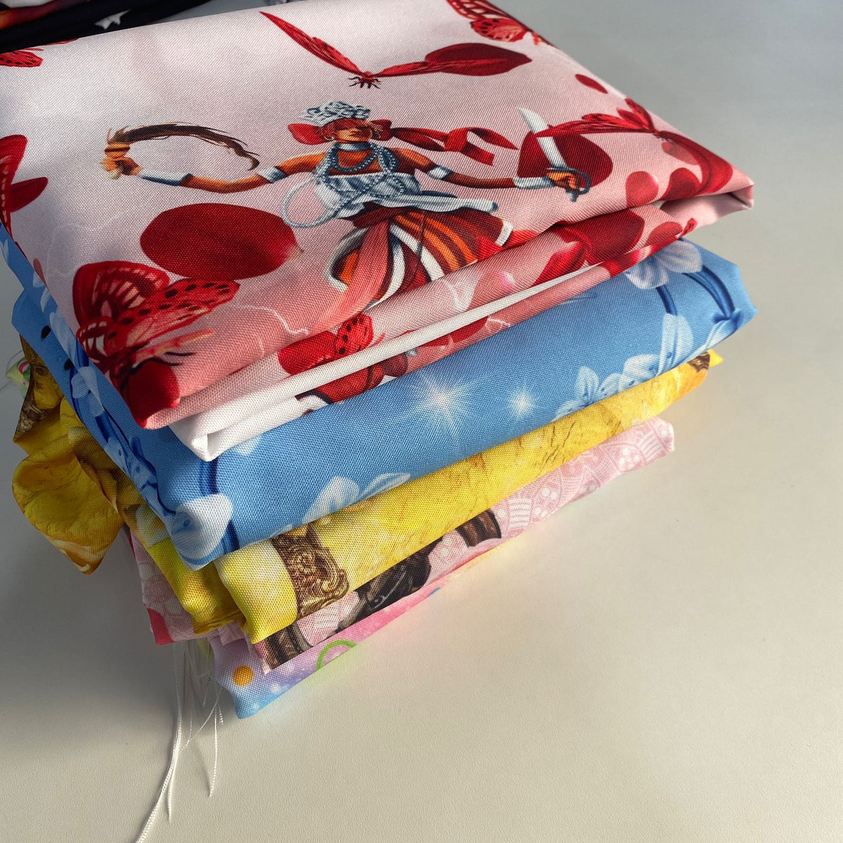 Kit Retalhos Oxford Orixás de 1KG Estampas de Diversos Orixás – Central ...