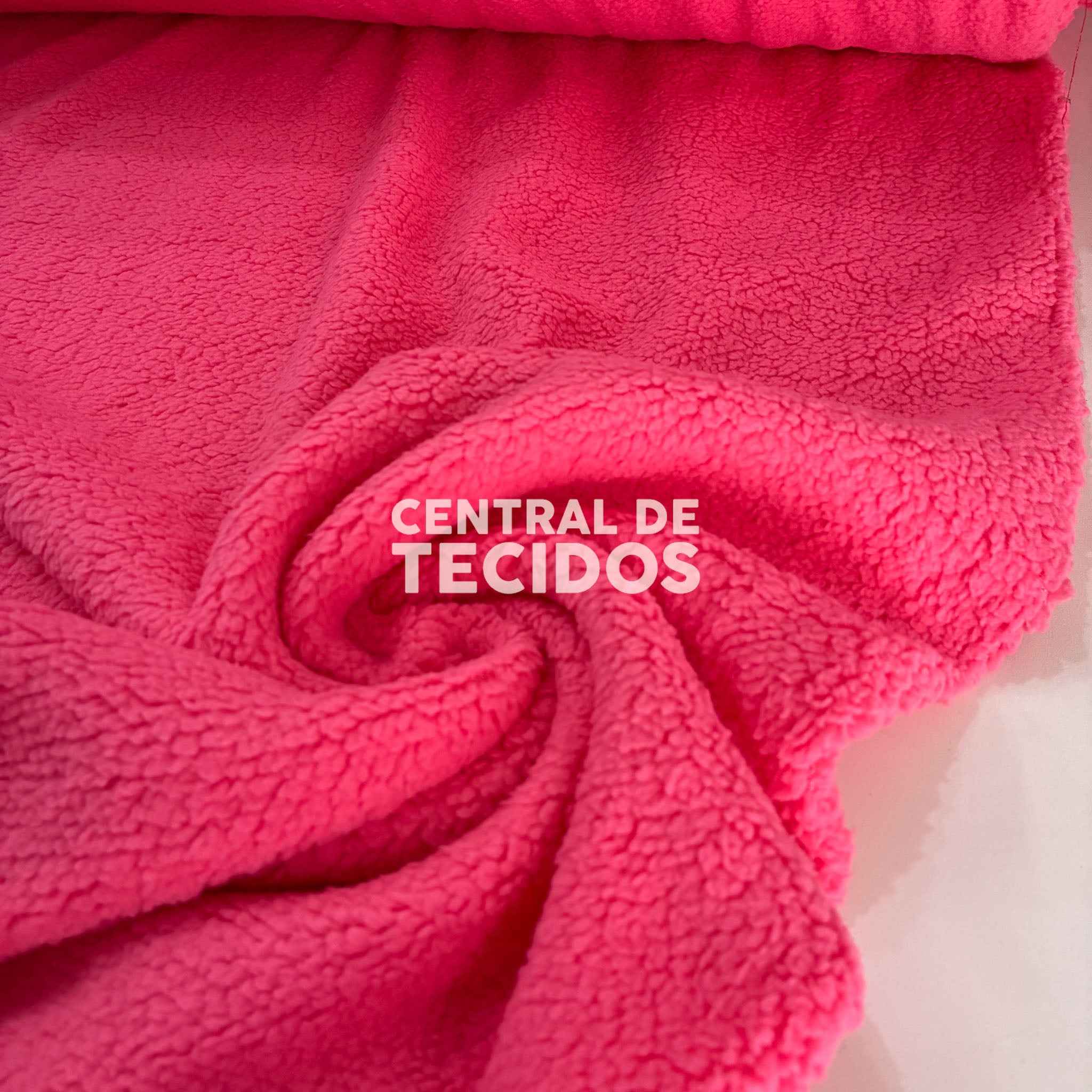 Pele Sherpa Baixa Rosa Chiclé