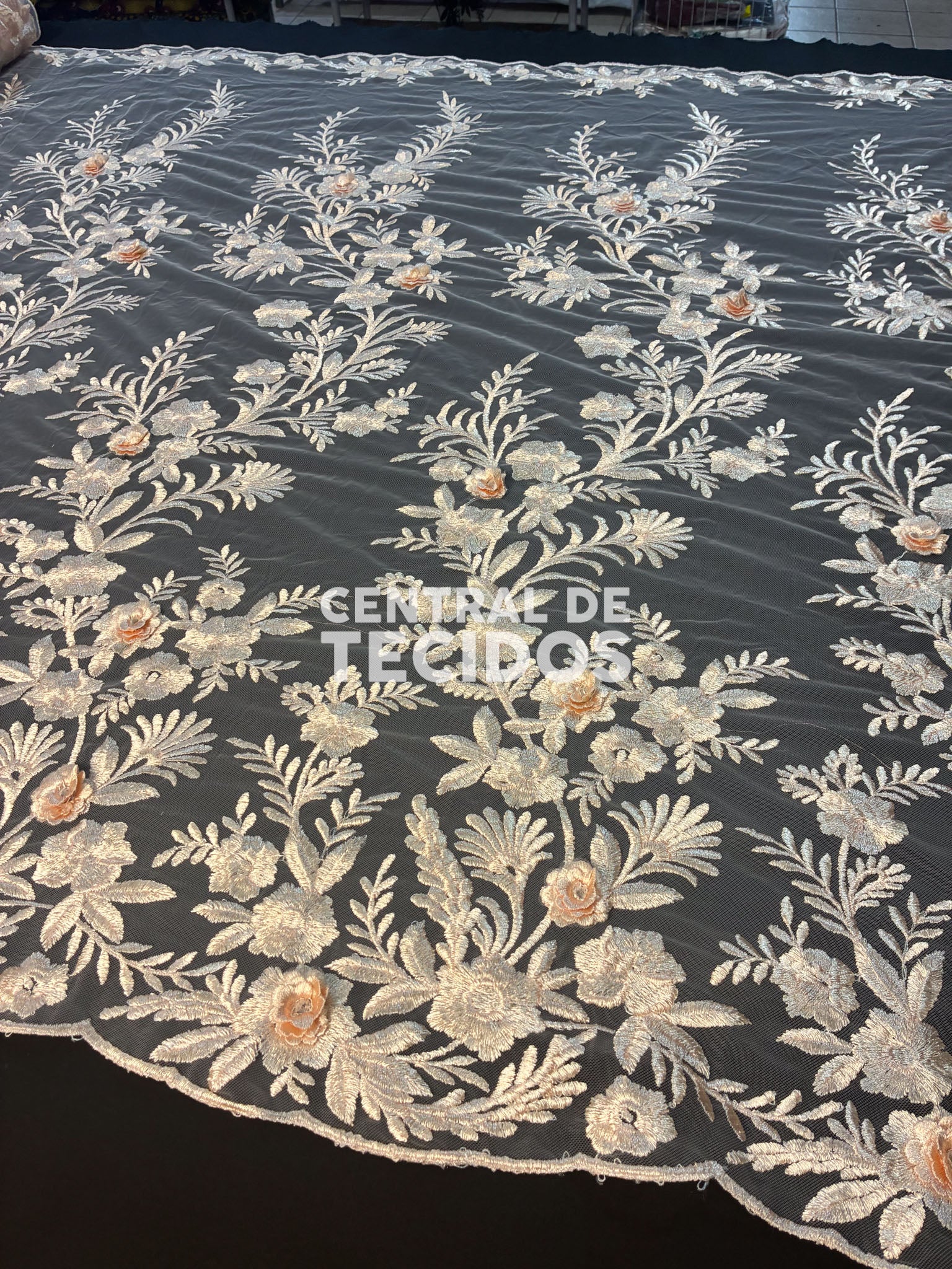 Tule Bordado London 3D Nude