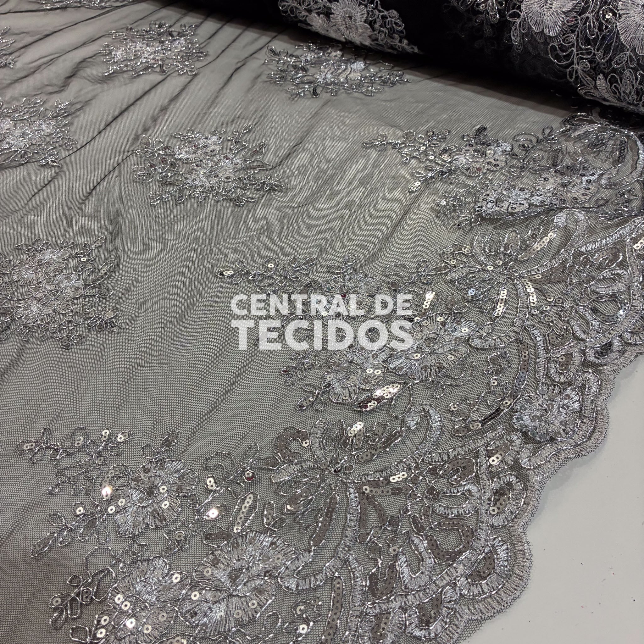 Tule Bordado Metálico Godess 559 Preto e Prata
