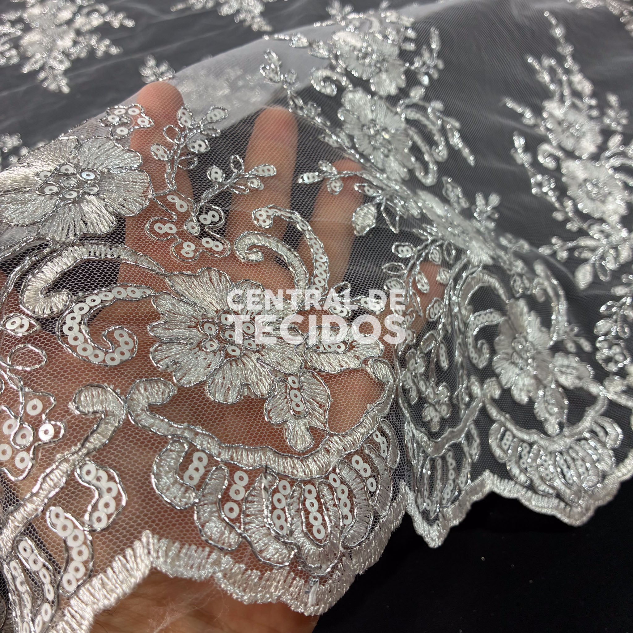 Tule Bordado Soho Branco Prata