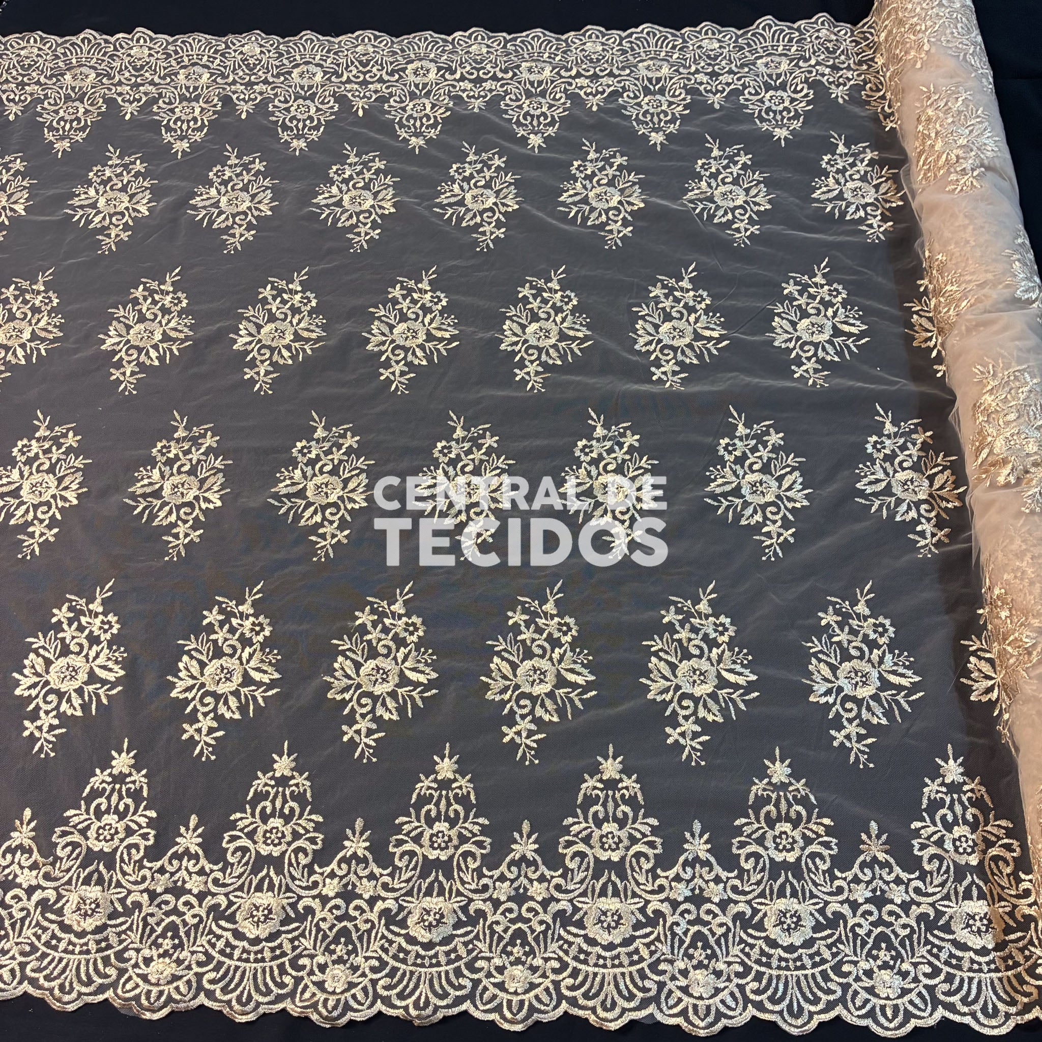 Tule Bordado Juliana Ouro