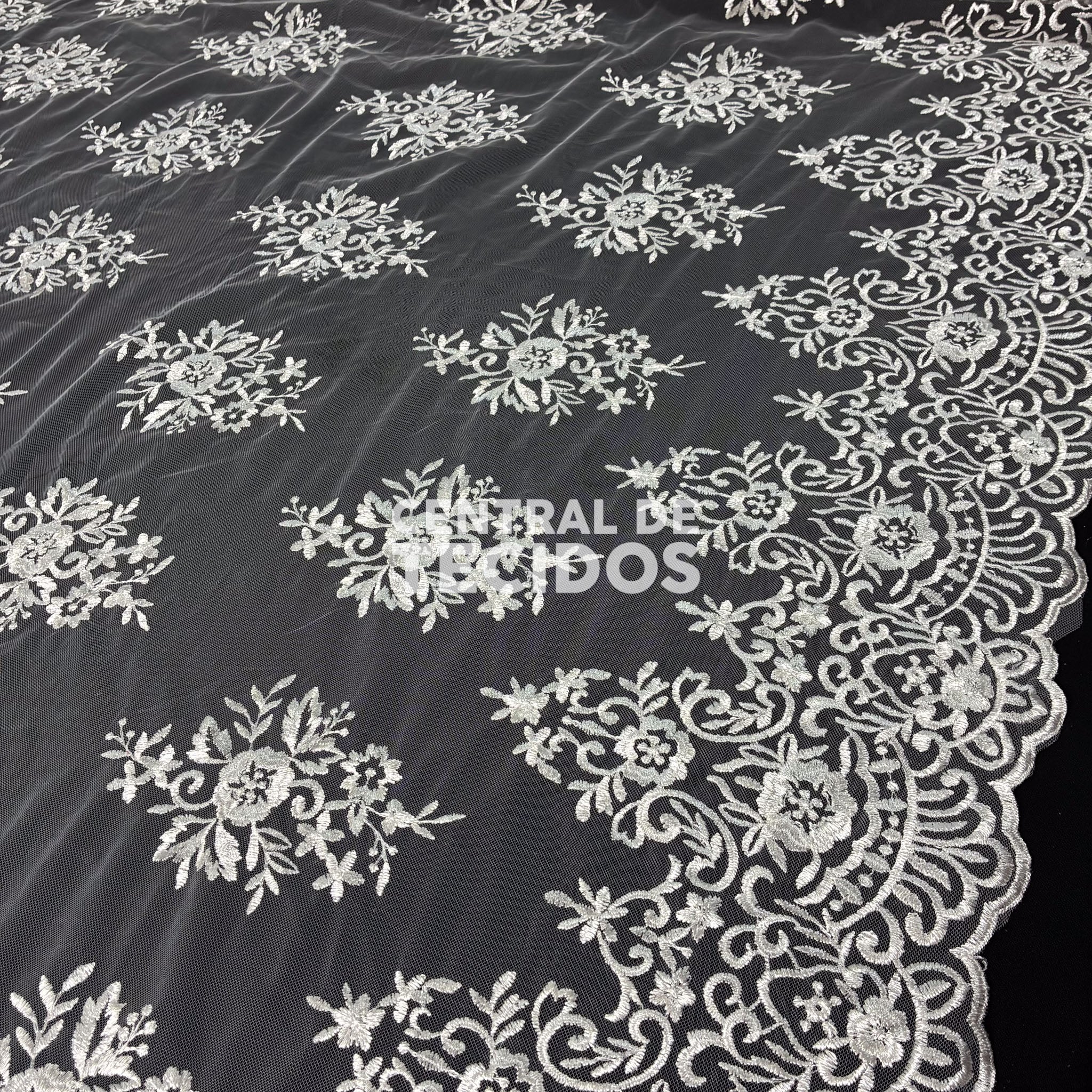 Tule Bordado Juliana Branco